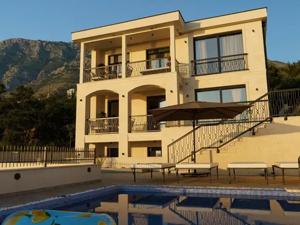 Kuća 455 m² – Skočiđevojka, Budva — fotografija 3