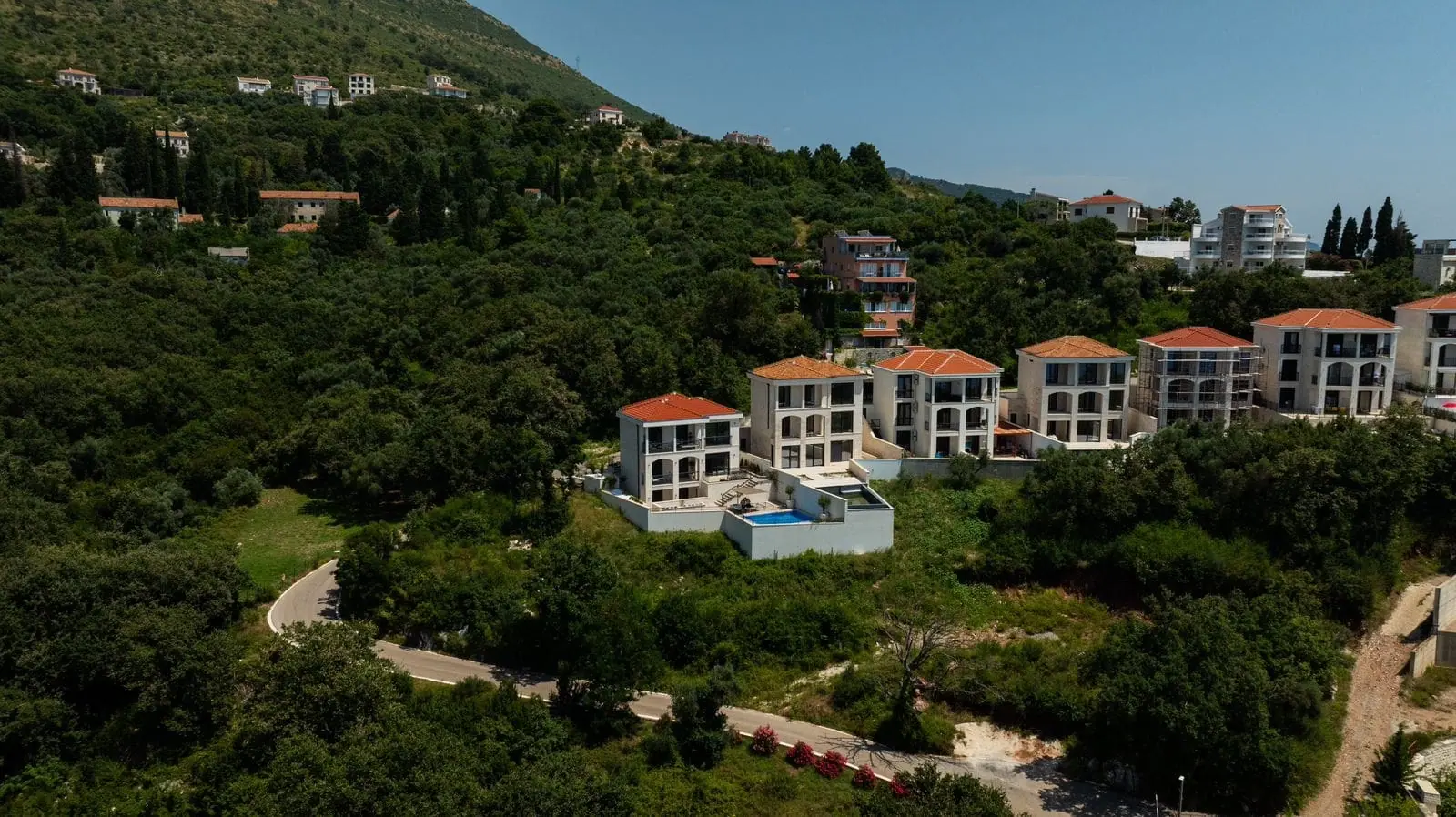 Vila-Zoe-s-bazenom-u-Skocidjevojki-Budva-6 Kuća 455 m² – Skočiđevojka, Budva — fotografija 7