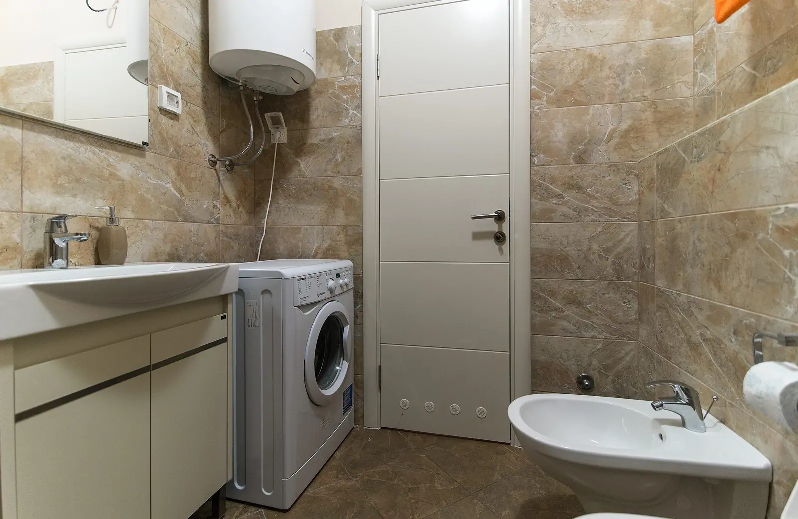 Dvosoban-stan-u-kompleksu-Harmonia-Budva-10 Dvosoban stan 83 m² – Budva — fotografija 11