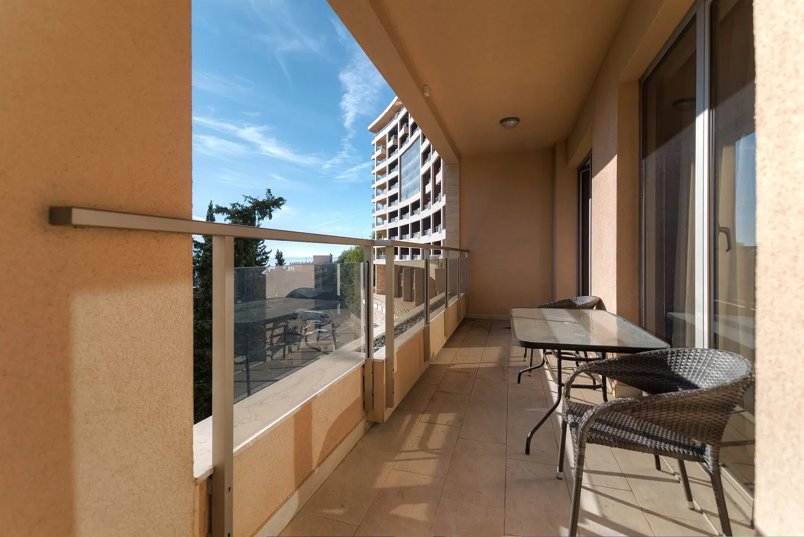 Trosoban stan 189 m² – Budva — fotografija 15