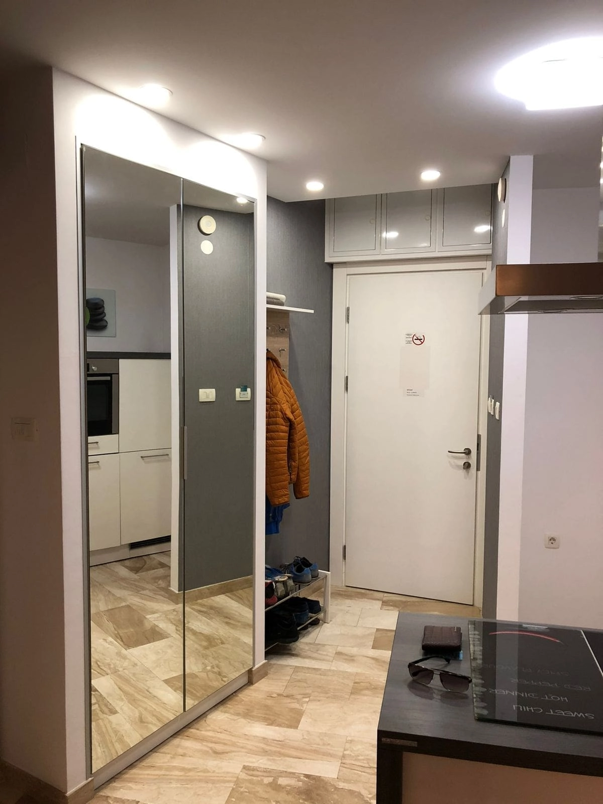 Jednosoban-stan-sa-terasom-i-pogledom-na-more-Tre-Canne-Budva-2 Jednosoban stan 63 m² – Budva — fotografija 3