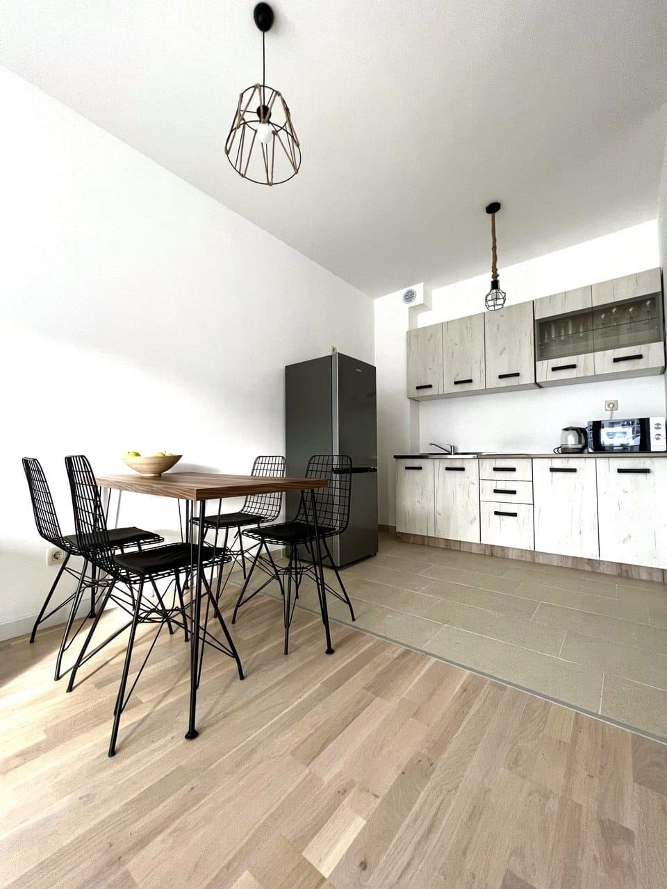 Jednosoban-stan-sa-terasom-u-Budvi-2 Jednosoban stan 43 m² – Budva — fotografija 3