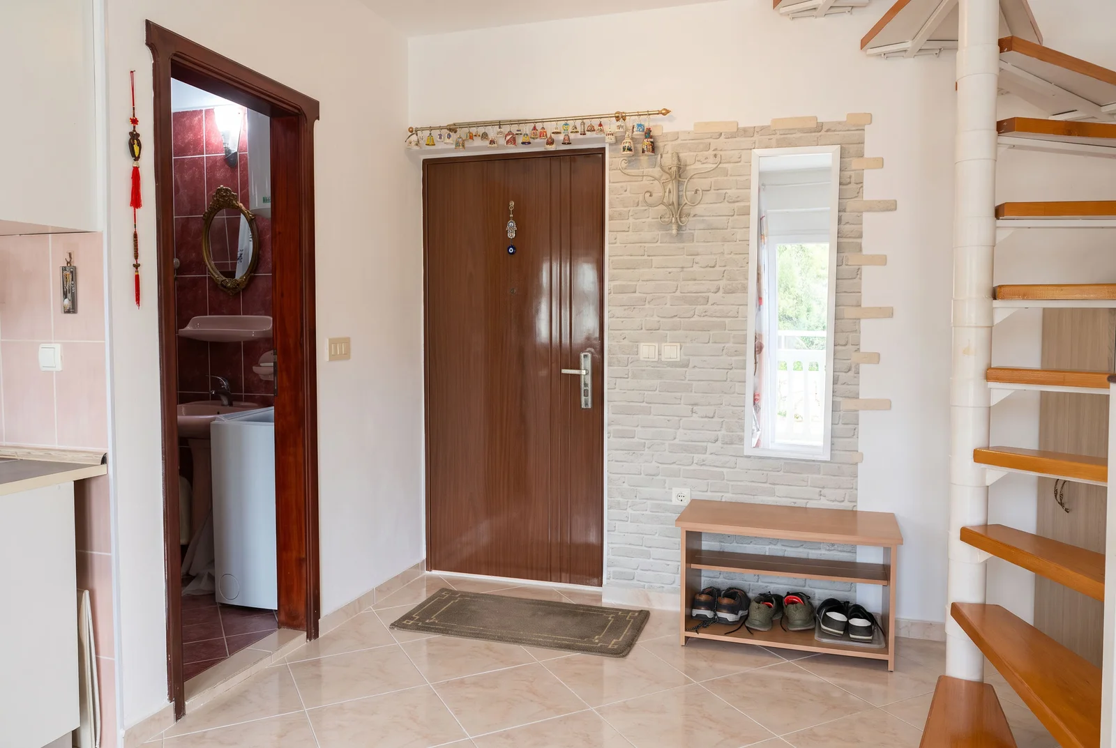 Trosoban-stan-na-prvoj-liniji-u-Rafailovicima-Budva-3 Trosoban stan 63 m² – Rafailovići, Budva — fotografija 4
