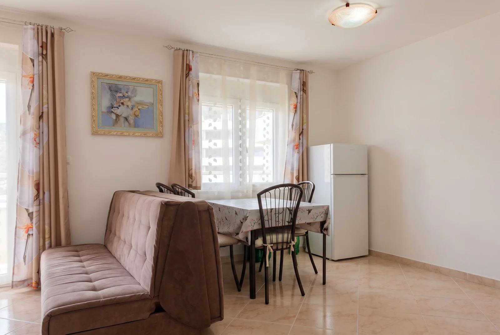 Trosoban-stan-na-prvoj-liniji-u-Rafailovicima-Budva-6 Trosoban stan 63 m² – Rafailovići, Budva — fotografija 7