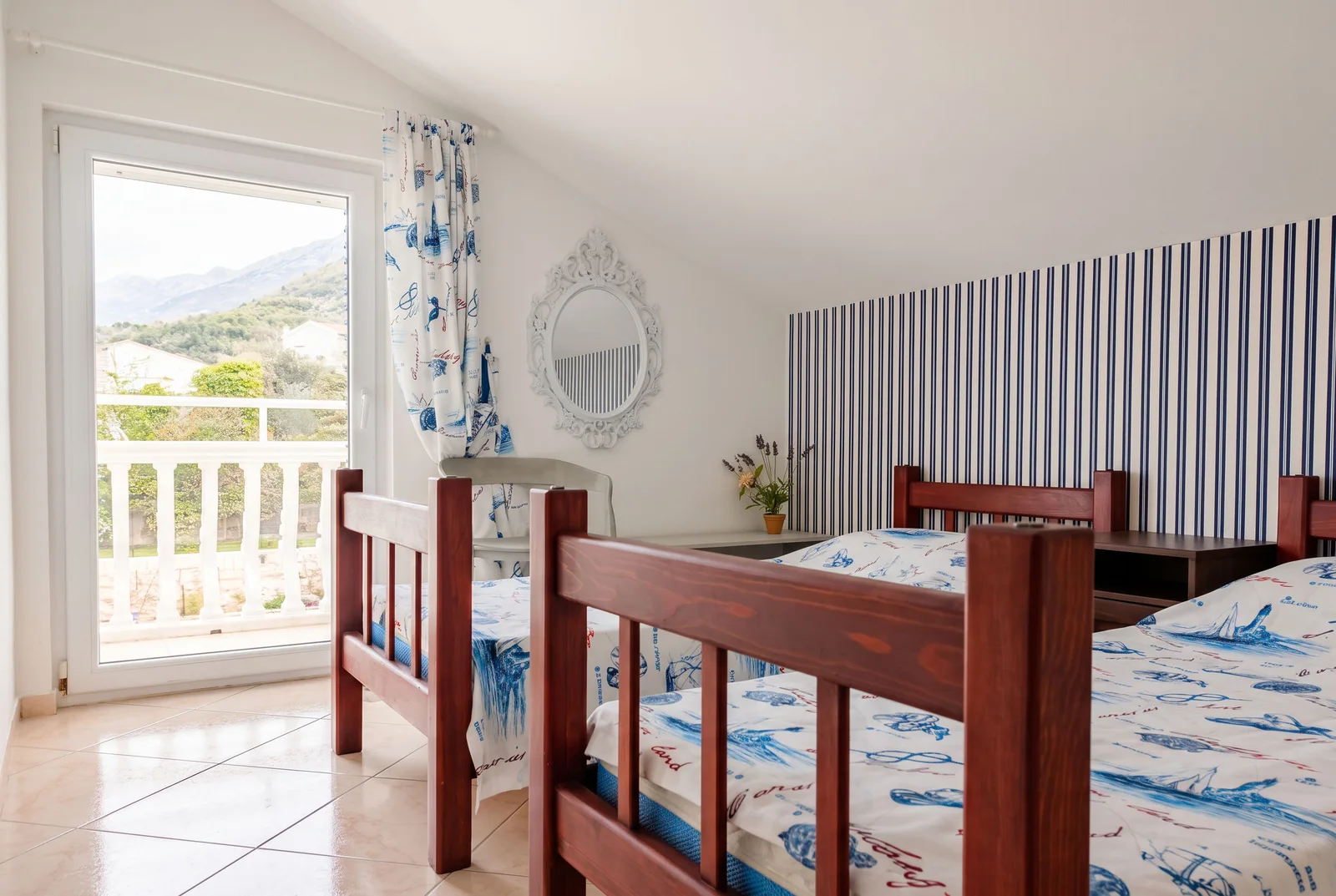 Trosoban-stan-na-prvoj-liniji-u-Rafailovicima-Budva-9 Trosoban stan 63 m² – Rafailovići, Budva — fotografija 10