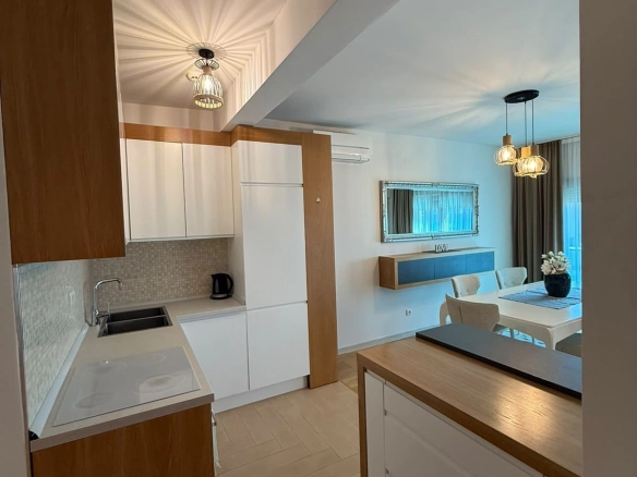 Izdavanje: Trosoban stan 140 m² – Pržno, Budva — fotografija 14