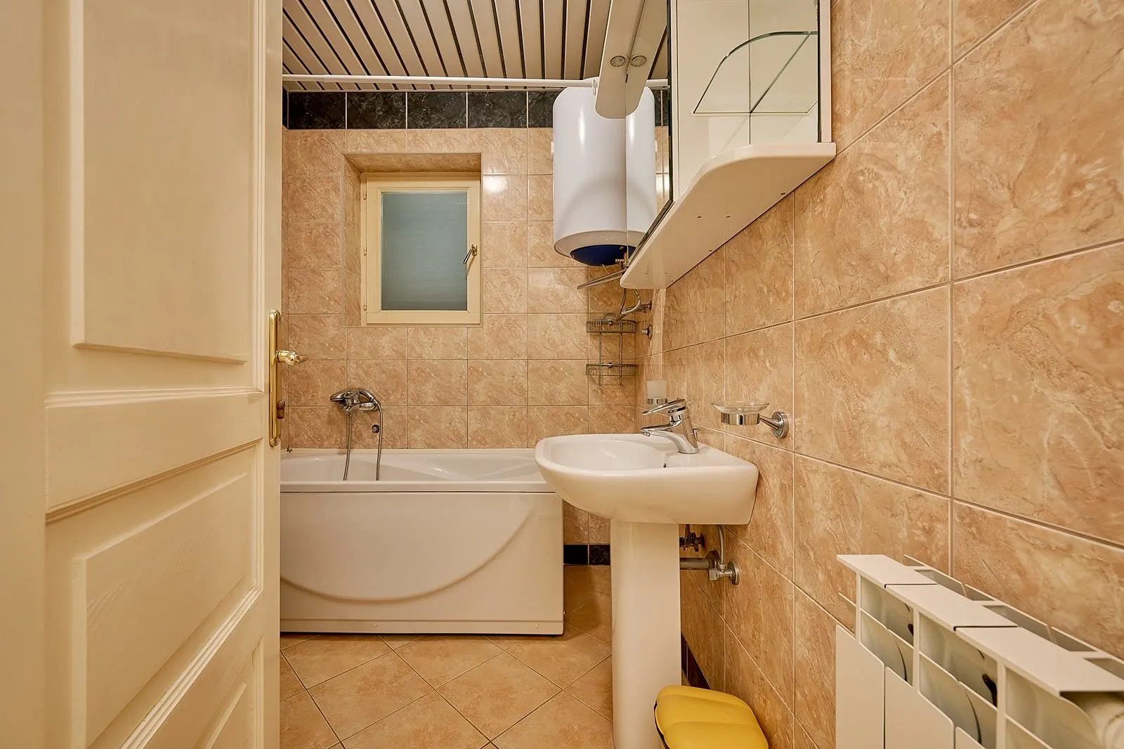 Četvorosoban stan 89 m² – Sveti Stefan, Budva — fotografija 10