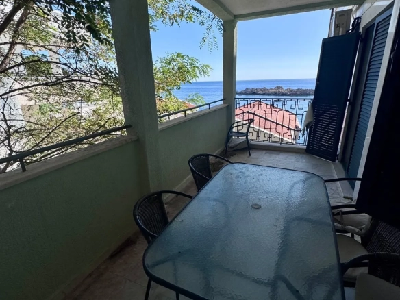 Četvorosoban stan 89 m² – Sveti Stefan, Budva — fotografija 18
