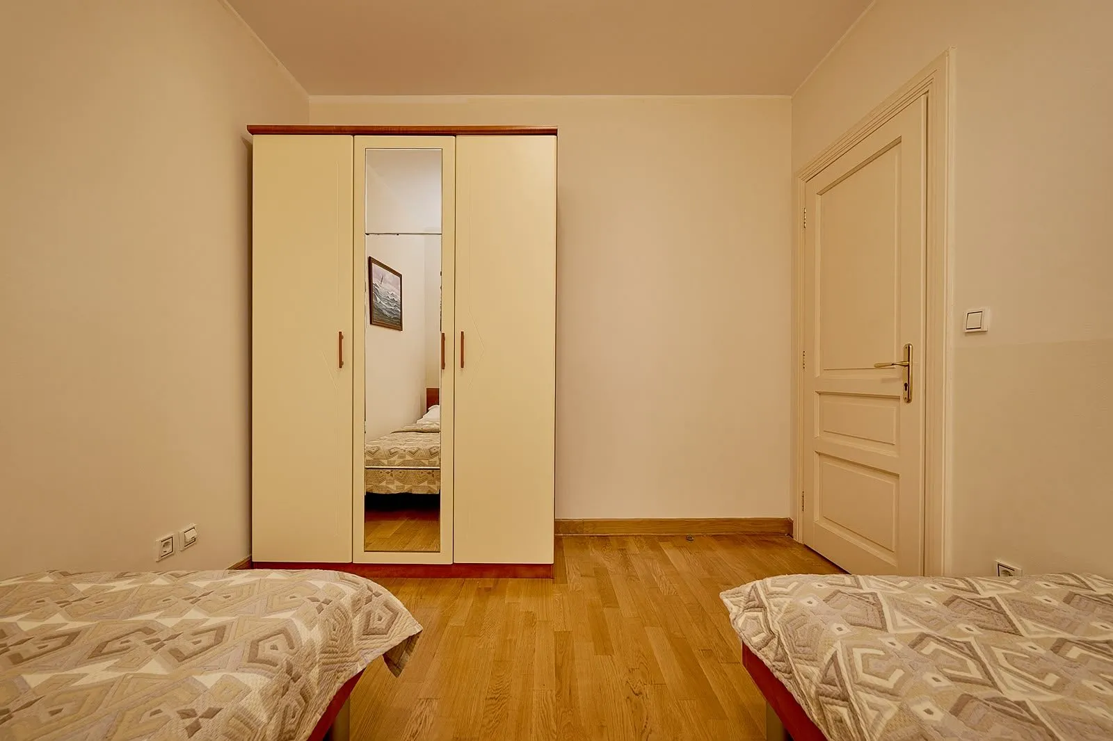 Četvorosoban stan 89 m² – Sveti Stefan, Budva — fotografija 19