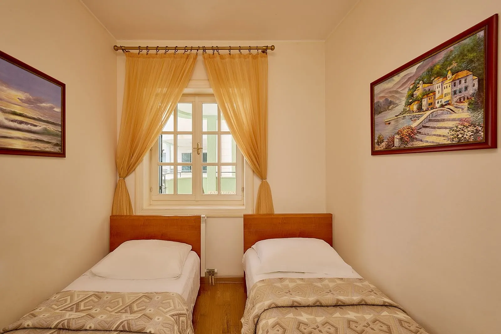 Četvorosoban stan 89 m² – Sveti Stefan, Budva — fotografija 20