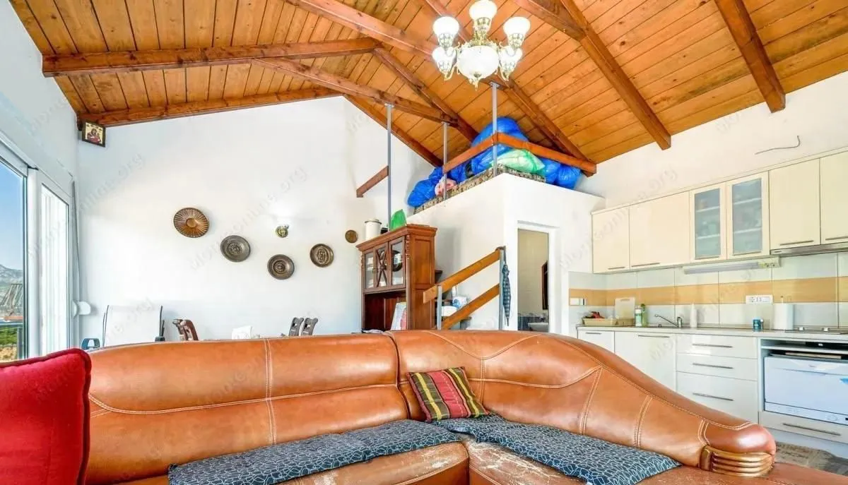 Samostojeca-kuca-sa-pogledom-na-zaliv-Opatovo-Tivat-7 Kuća 110 m² – Tivat — fotografija 8