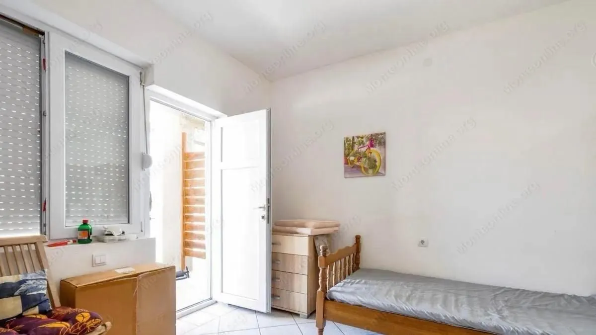 Samostojeca-kuca-sa-pogledom-na-zaliv-Opatovo-Tivat-16 Kuća 110 m² – Tivat — fotografija 17