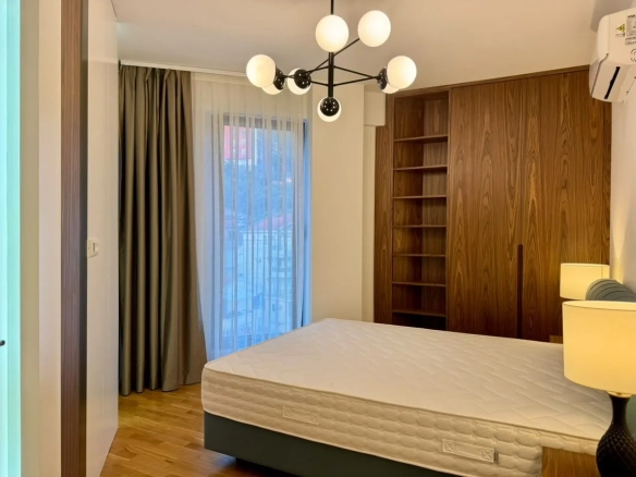 Izdavanje: Dvosoban stan 77 m² – Rafailovići, Budva — fotografija 2