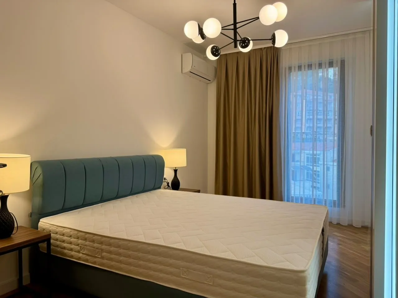 Dvosoban-stan-sa-pogledom-na-more-Rafailovici-Budva-3 Izdavanje: Dvosoban stan 77 m² – Rafailovići, Budva — fotografija 4