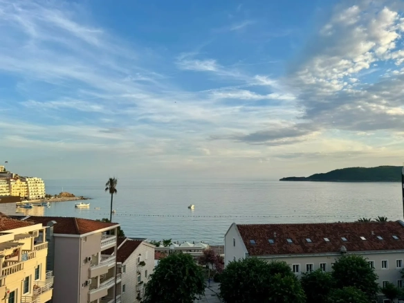Izdavanje: Dvosoban stan 77 m² – Rafailovići, Budva — fotografija 5