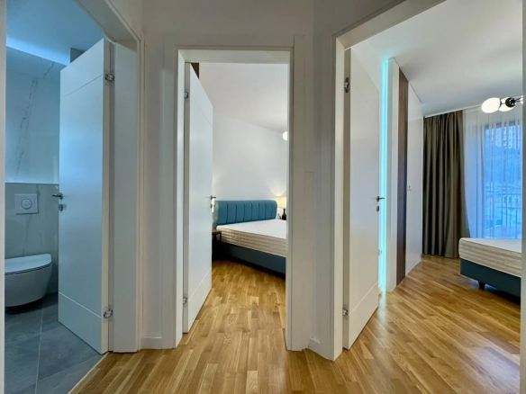 Izdavanje: Dvosoban stan 77 m² – Rafailovići, Budva — fotografija 7