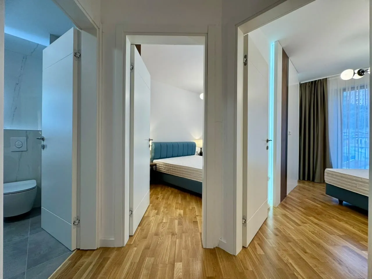 Dvosoban-stan-sa-pogledom-na-more-Rafailovici-Budva-6 Izdavanje: Dvosoban stan 77 m² – Rafailovići, Budva — fotografija 7
