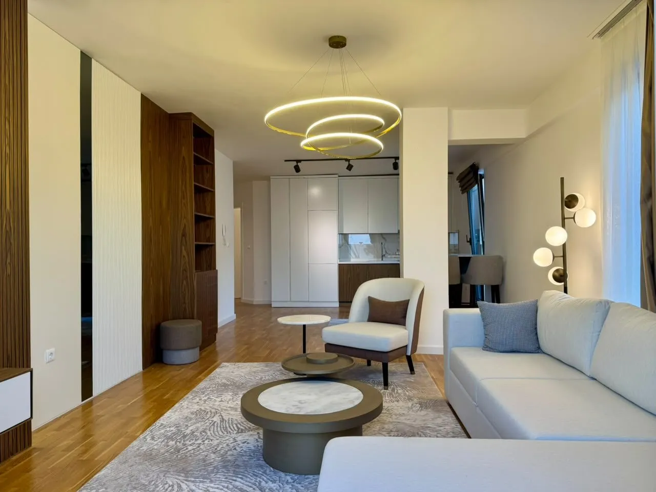 Dvosoban-stan-sa-pogledom-na-more-Rafailovici-Budva-7 Izdavanje: Dvosoban stan 77 m² – Rafailovići, Budva — fotografija 8