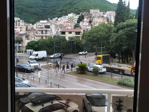 Izdavanje: Jednosoban stan 51 m² – Budva — fotografija 4