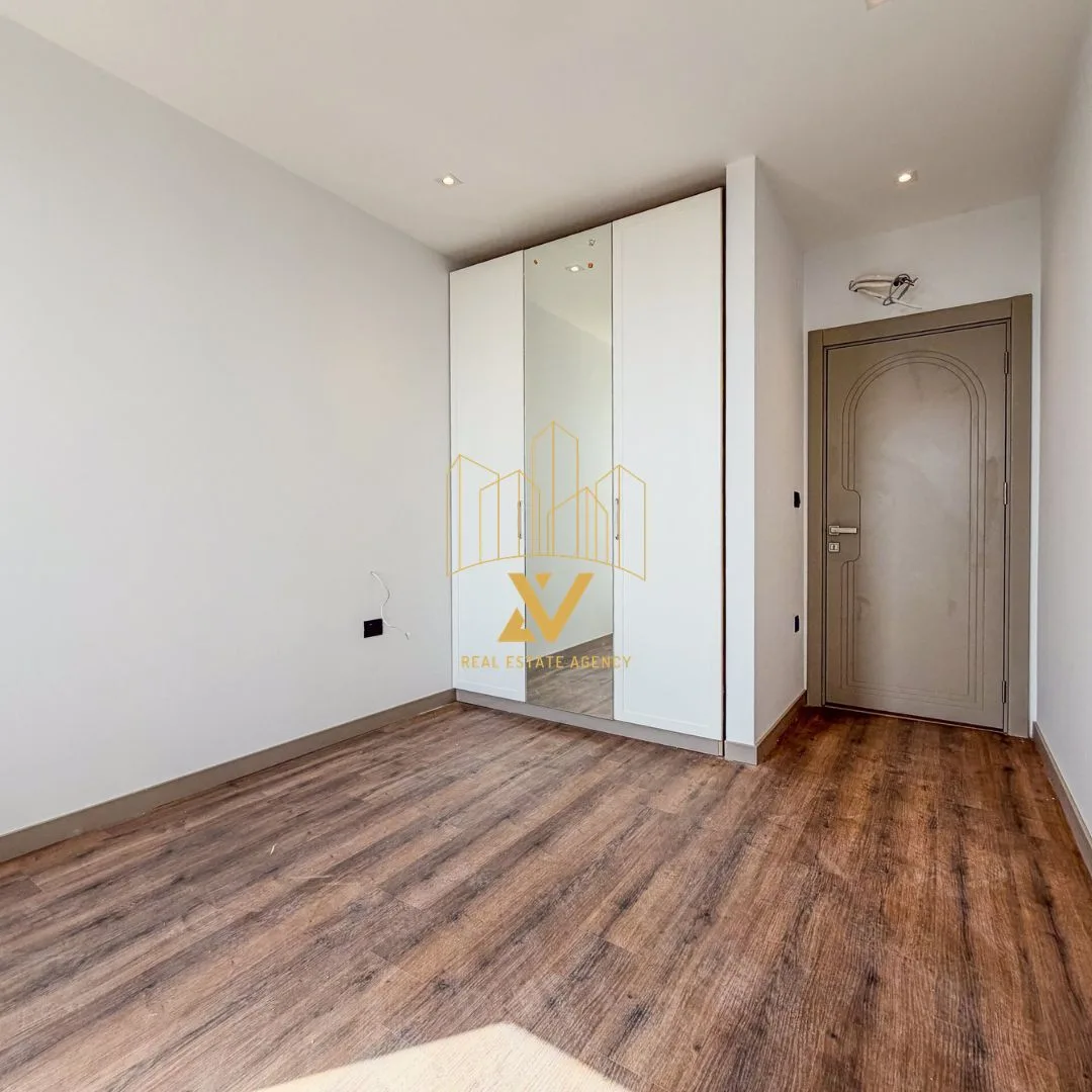 Trosoban stan 93 m² – Komoševina, Budva — fotografija 12