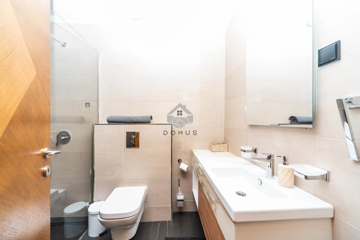 Dvosoban-stan-75-m²-garaza-Ljubovic-–-Podgorica-8 Izdavanje: Dvosoban stan 75 m² – Ljubović, Podgorica — fotografija 9