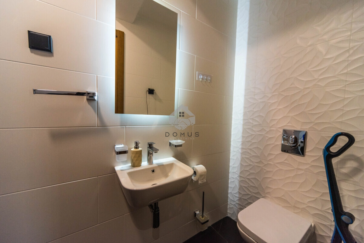 Dvosoban-stan-75-m²-garaza-Ljubovic-–-Podgorica-9 Izdavanje: Dvosoban stan 75 m² – Ljubović, Podgorica — fotografija 10
