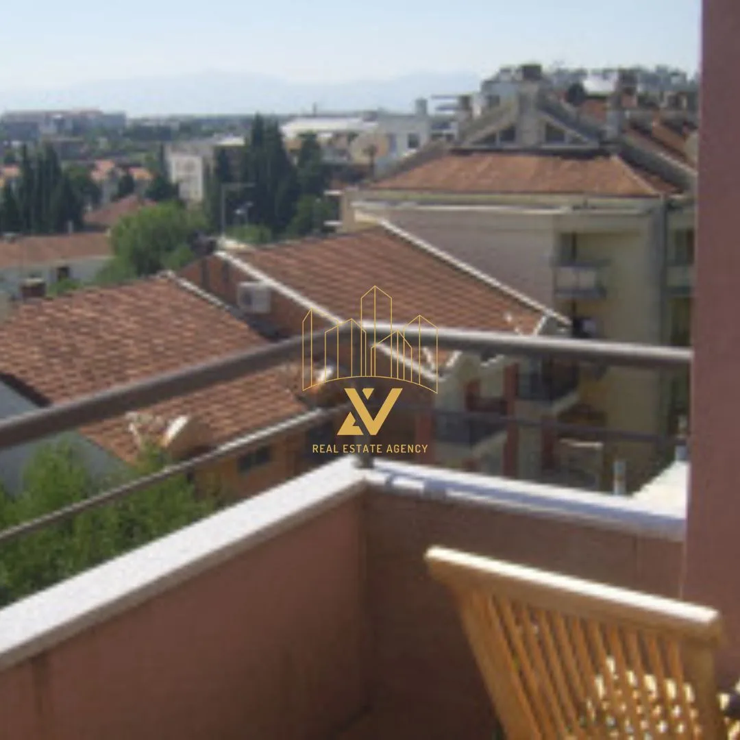 Trosoban-stan-za-izdavanje-–-Gorica-C-Podgorica-125-m²-5 Izdavanje: Trosoban stan 125 m² – Gorica C, Podgorica — fotografija 6