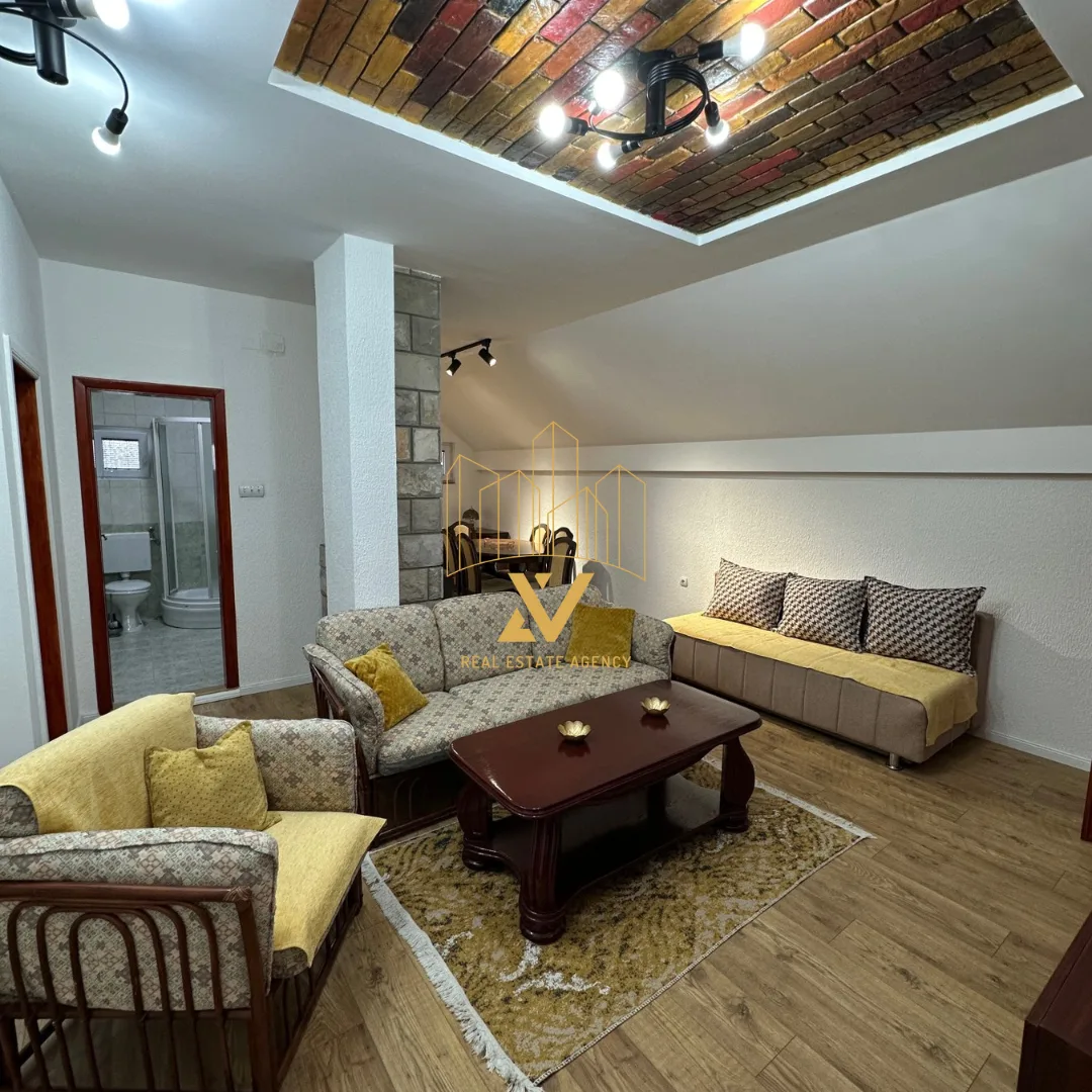 Kuca-sa-5-apartmana-310-m²-Smailagica-Polje-–-Kolasin-2 Kuća 310 m² – Smailagića Polje, Kolašin — fotografija 3