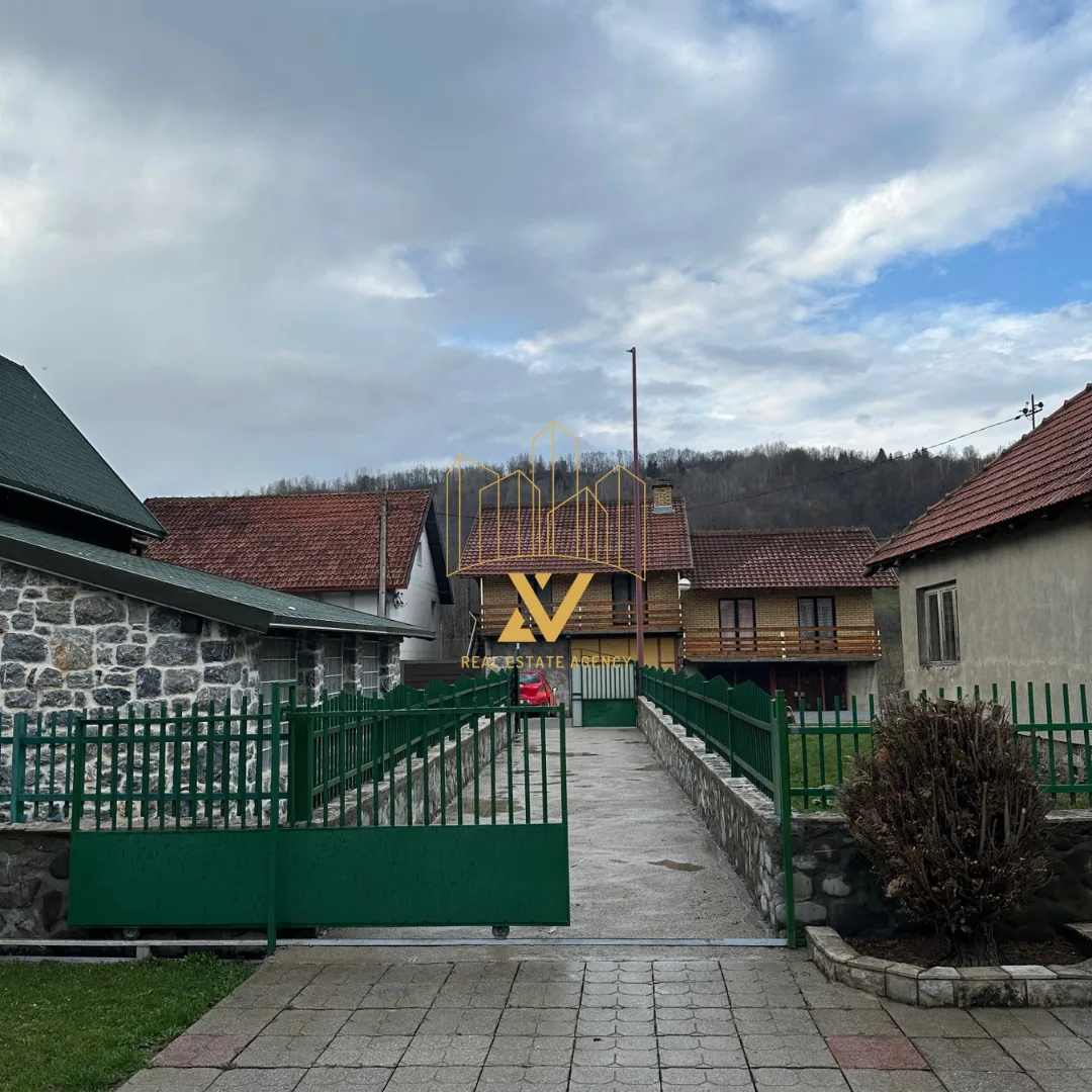 Kuca-sa-5-apartmana-310-m²-Smailagica-Polje-–-Kolasin-5 Kuća 310 m² – Smailagića Polje, Kolašin — fotografija 6