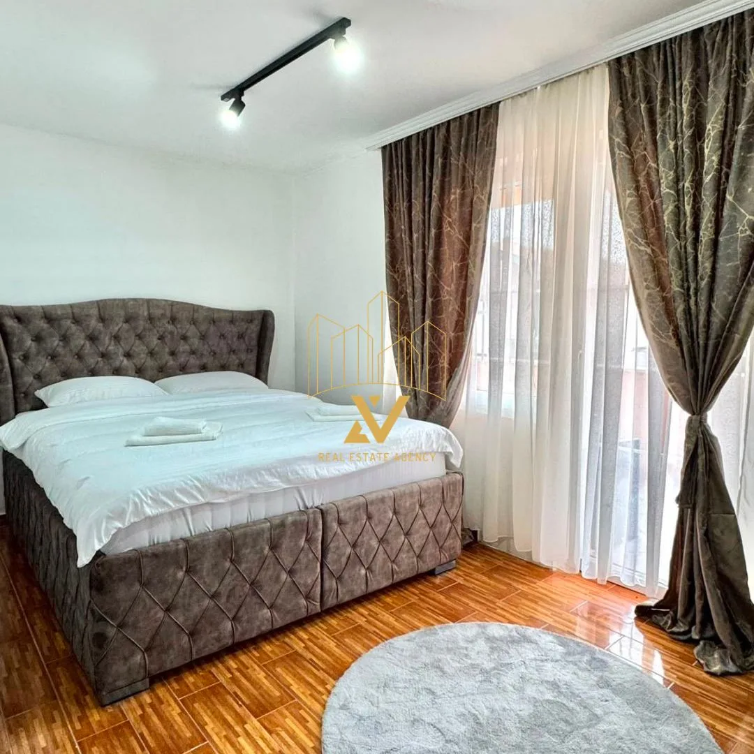 Stambeno-poslovni-prostor-za-izdavanje-–-Gornja-Gorica-Podgorica-200-m²-3 Izdavanje: Kuća 200 m² – Gornja Gorica, Podgorica — fotografija 4
