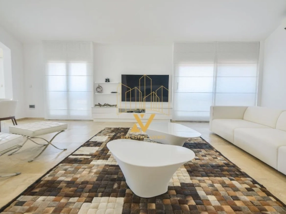Trosoban stan 218 m² – Centar, Budva — fotografija 2