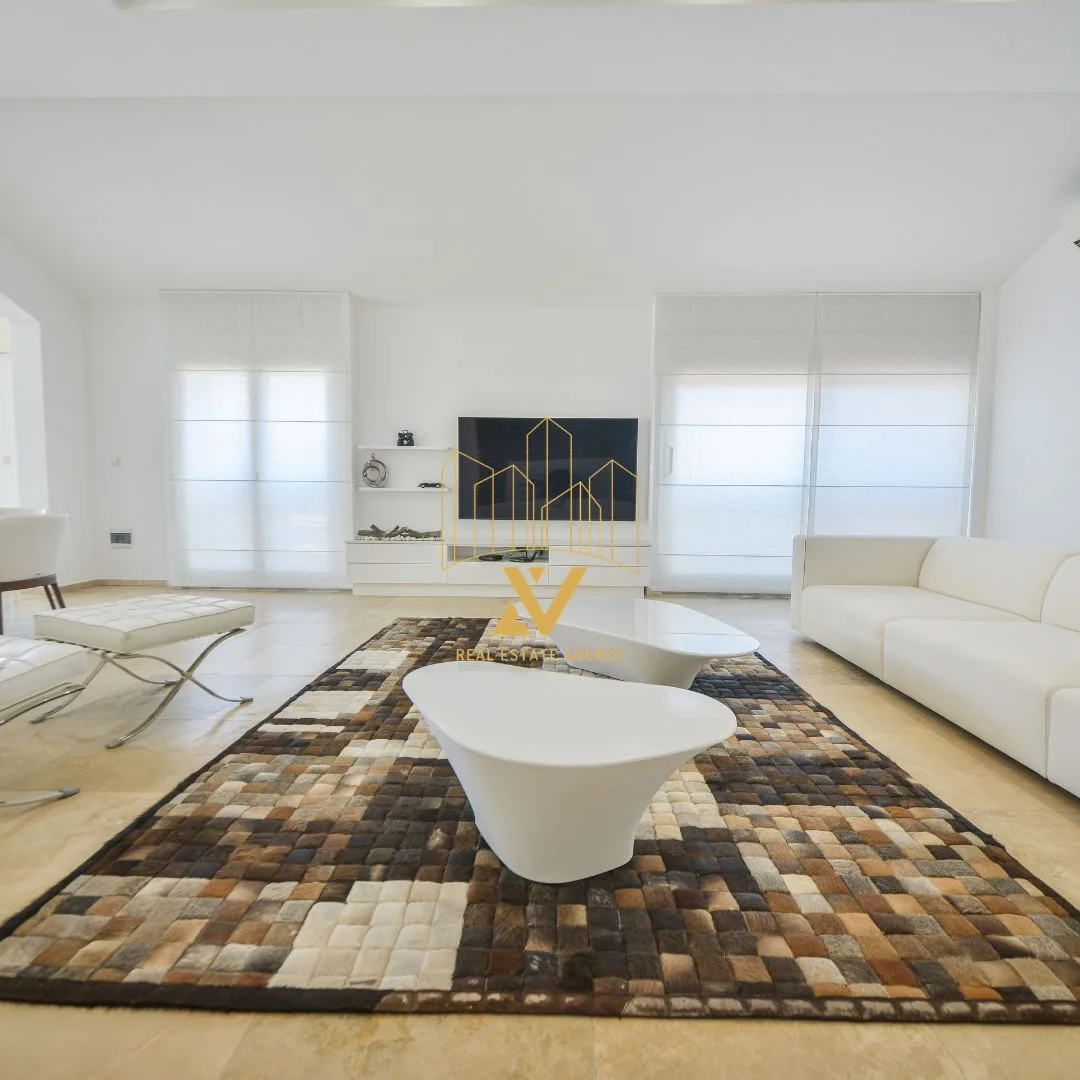 Trosoban stan 218 m² – Centar, Budva — fotografija 2