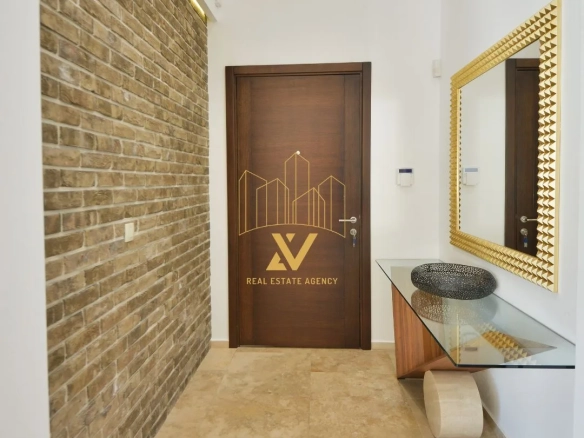 Trosoban stan 218 m² – Centar, Budva — fotografija 3