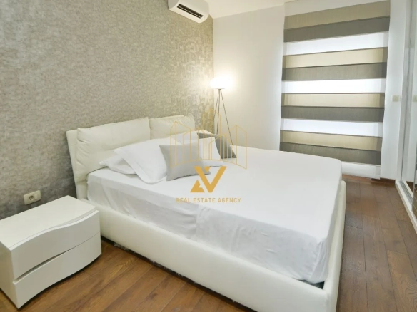 Trosoban stan 218 m² – Centar, Budva — fotografija 11