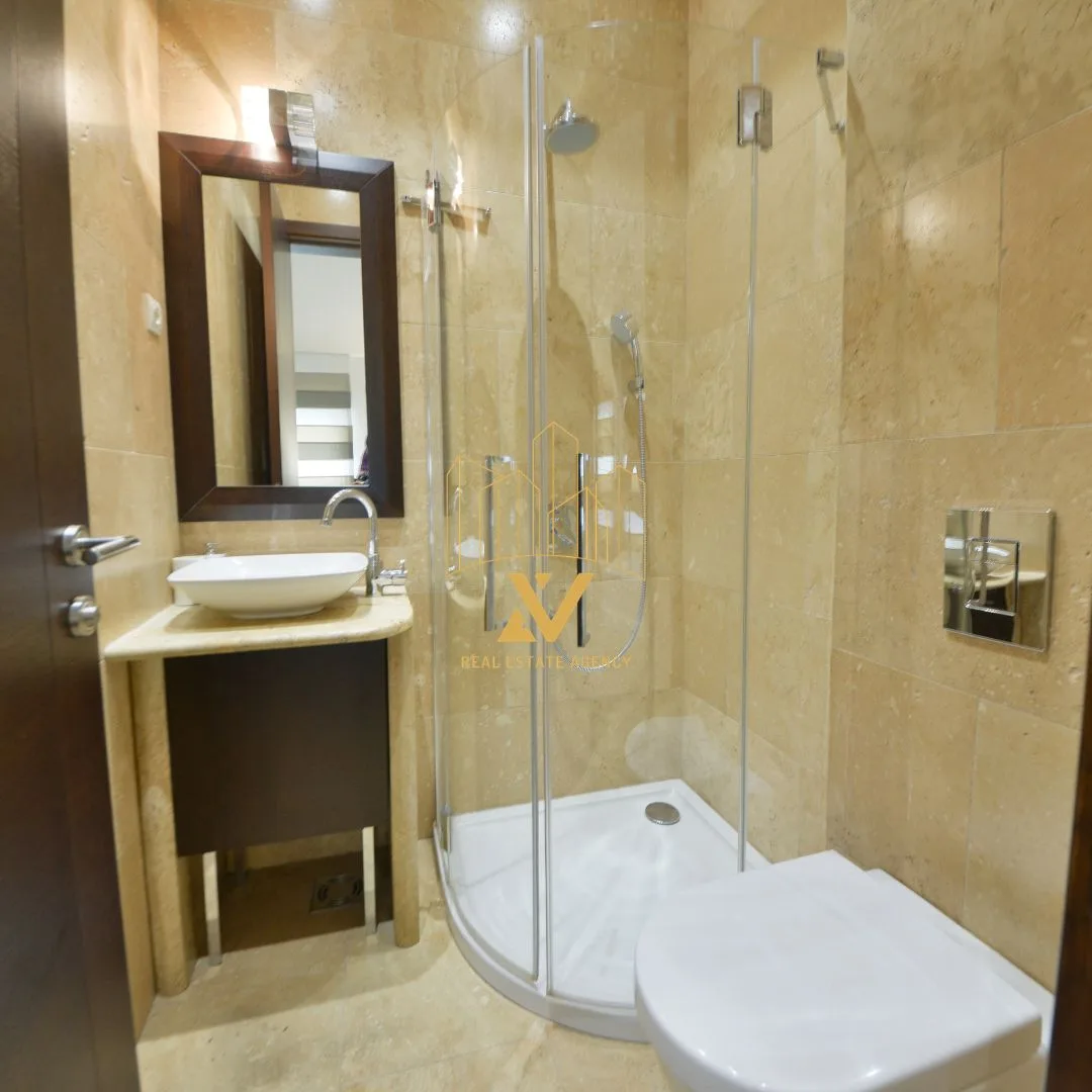 Trosoban stan 218 m² – Centar, Budva — fotografija 12