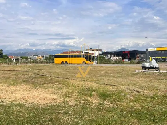 Zemljište 2300 m²