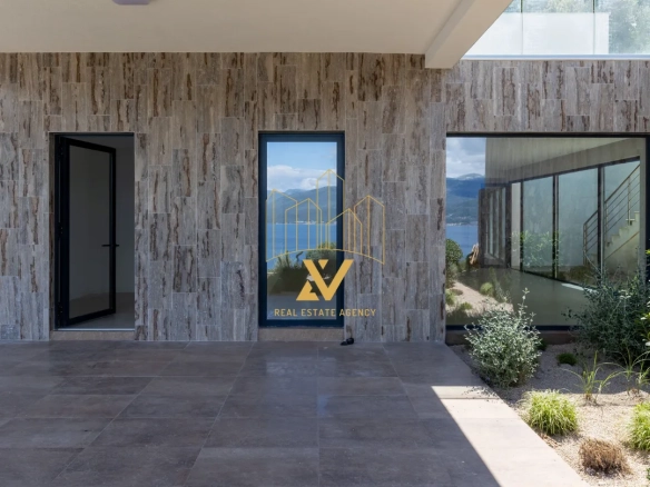 Kuća 328 m² – Krašići, Tivat — fotografija 3