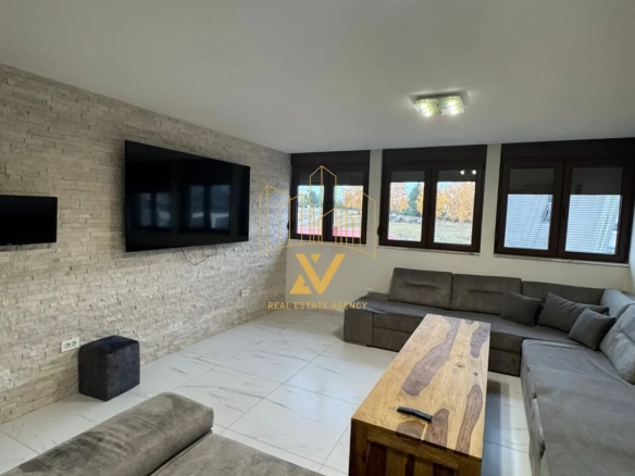 Trosoban stan 82 m² – Žabljak — fotografija 3