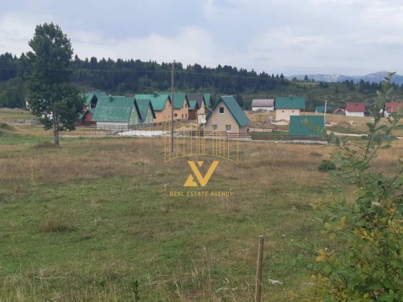 Plac 1.290 m² – Centar, Žabljak — fotografija 3
