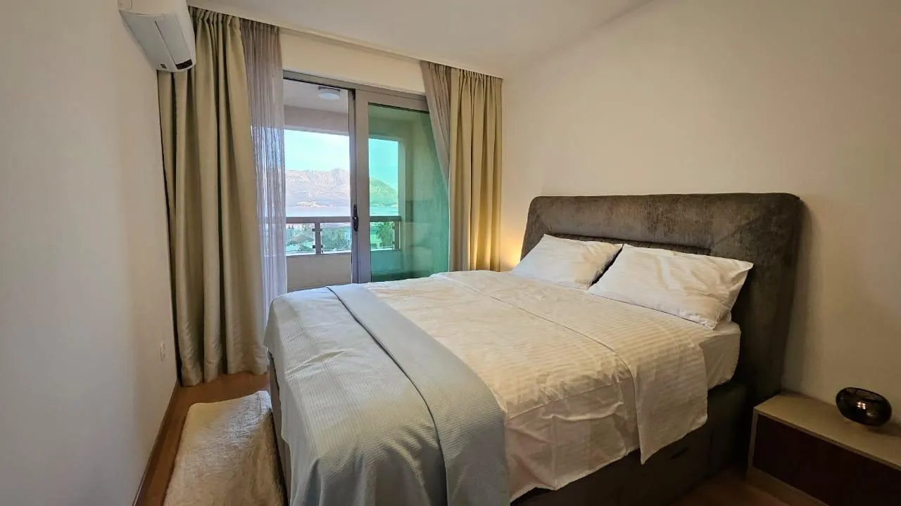 Dvosoban-stan-sa-pogledom-na-more-Centar-Budva-4 Dvosoban stan 61 m² – Centar, Budva — fotografija 5