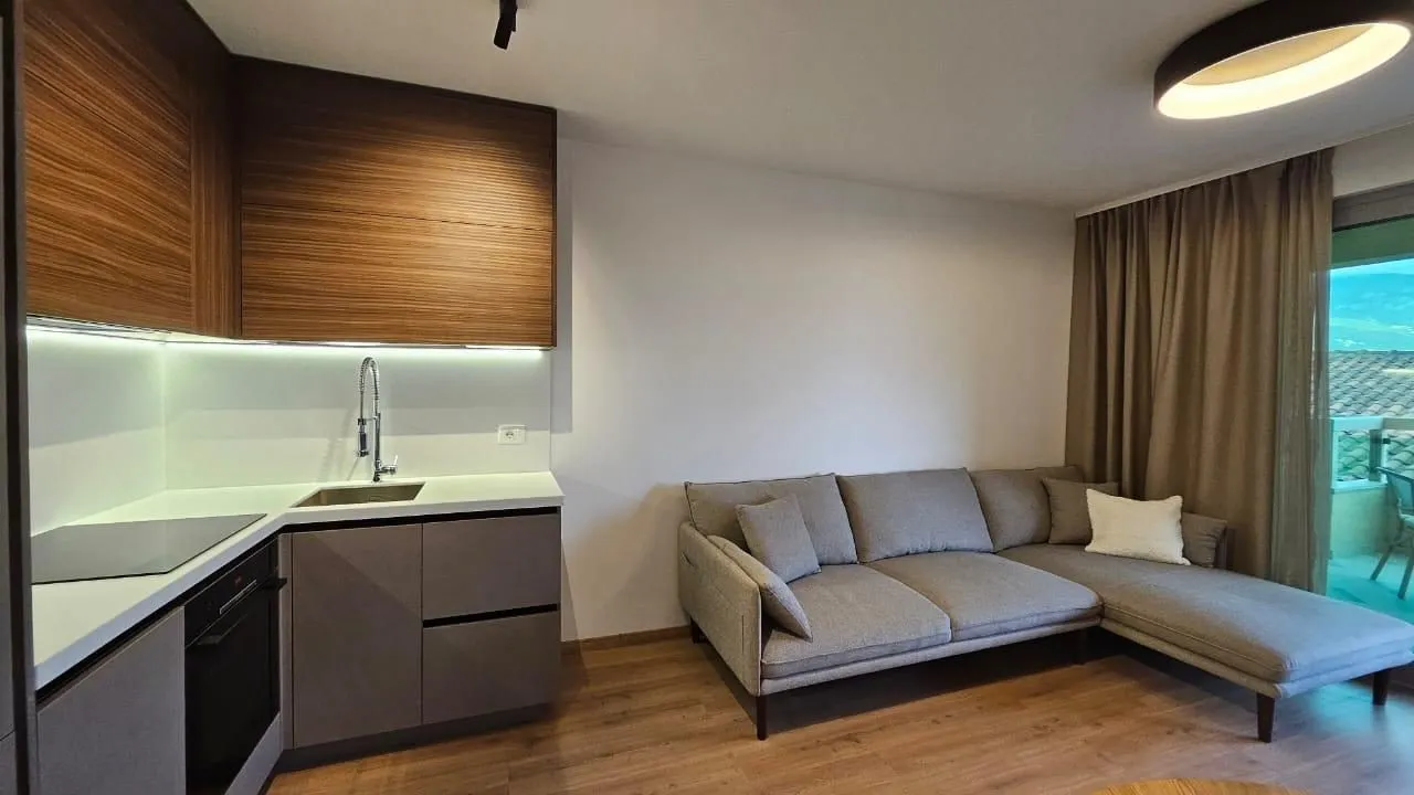 Dvosoban-stan-sa-pogledom-na-more-Centar-Budva-8 Dvosoban stan 61 m² – Centar, Budva — fotografija 9