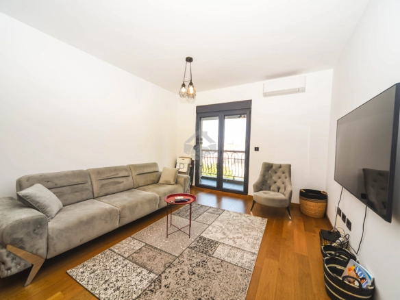 Jednosoban namješten stan 49 m²