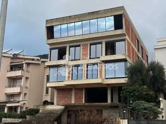 Hotel u prvoj liniji do mora