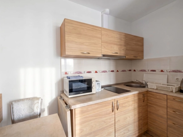 Izdavanje: Stan 27 m² – Bečići, Budva — fotografija 8
