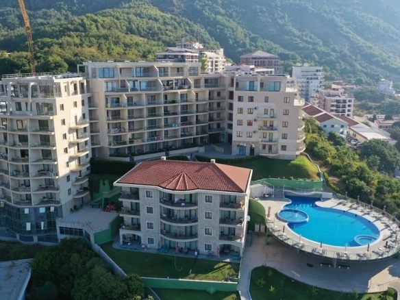Izdavanje: Stan 27 m² – Bečići, Budva — fotografija 14