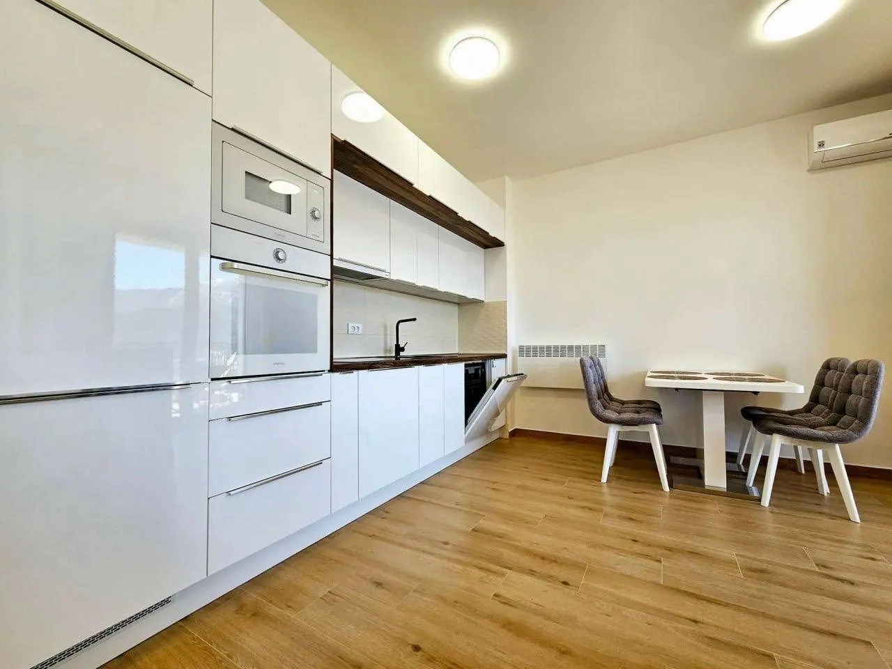 Dvosoban stan 73 m² – Komoševina, Budva — fotografija 3