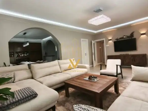 Kuća 308 m² – Vranići, Podgorica — fotografija 3