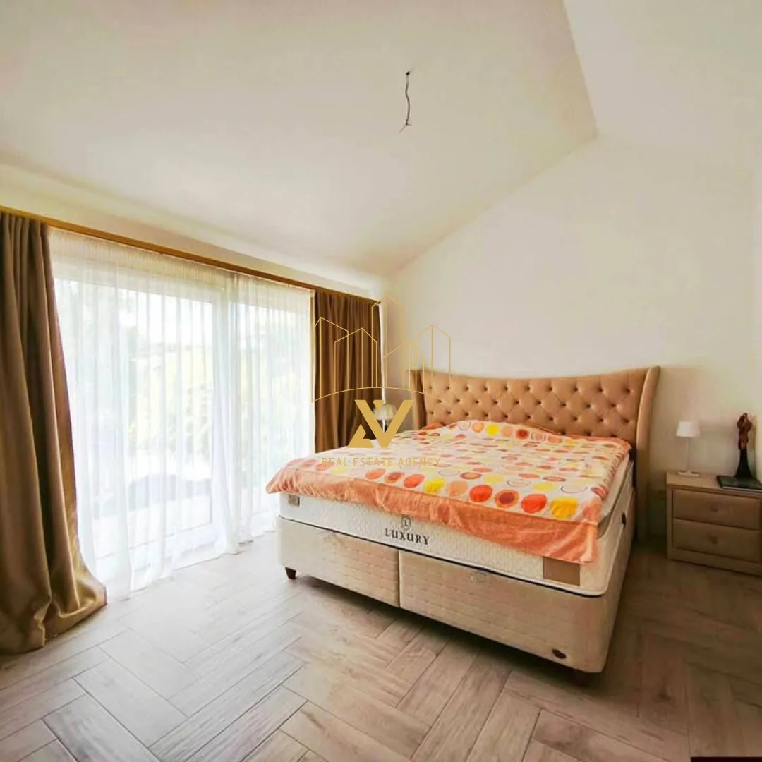 Prostrana-kuca-na-prodaju-–-Podgorica-308-m²-plac-1.100-m²-7 Kuća 308 m² – Vranići, Podgorica — fotografija 8