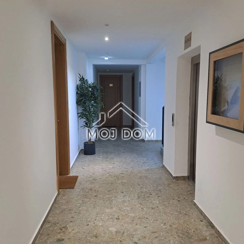 Jednosoban-stan-u-novogradnji-Vezirov-most-Podgorica-12 Jednosoban stan u novogradnji, Vezirov most, Podgorica — fotografija 13