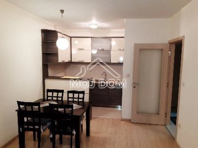 Jednosoban-stan-47-m²-u-City-kvartu-Podgorica-2 Jednosoban stan 47 m² – City kvart, Podgorica — fotografija 3
